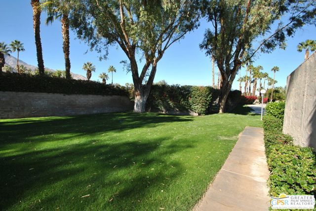 1751 E Sandalwood Drive, Palm Springs, CA 92262