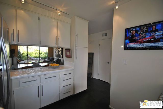 1751 E Sandalwood Drive, Palm Springs, CA 92262