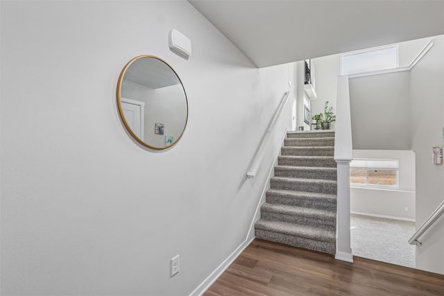 9732 Crowning Drive, West Des Moines, IA 50266