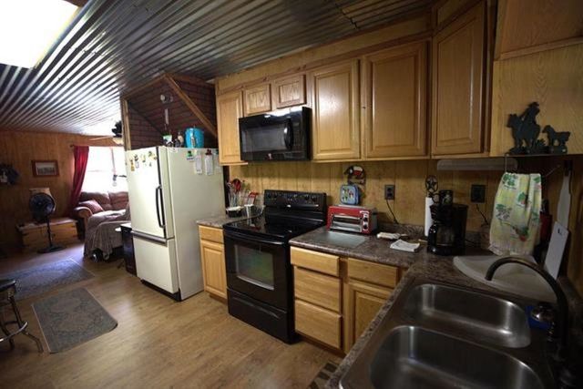 596 Autumn Trail, Jefferson, TX 75630