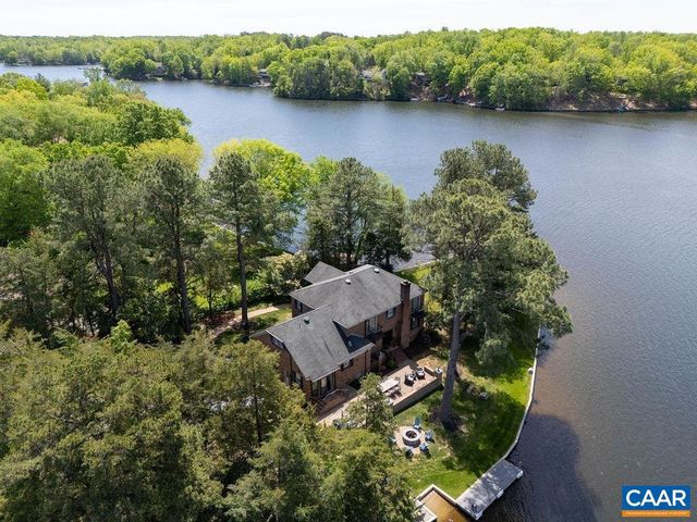 25 BOLLING CIR, Palmyra, VA 22963
