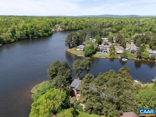 25 BOLLING CIR, Palmyra, VA 22963