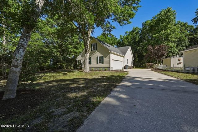 1806 Tree Shore Circle SW, Ocean Isle Beach, NC 28469