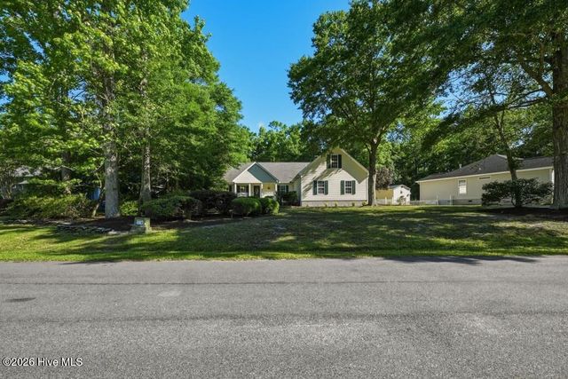 1806 Tree Shore Circle SW, Ocean Isle Beach, NC 28469