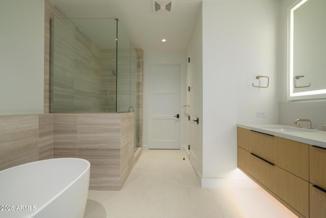 4849 N Camelback Ridge Drive Unit A108, Scottsdale, AZ 85251