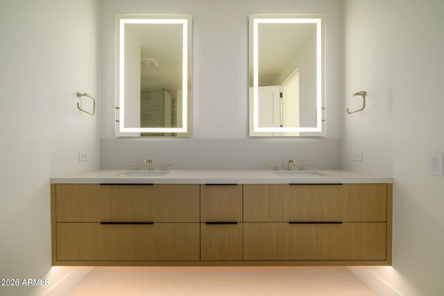 4849 N Camelback Ridge Drive Unit A108, Scottsdale, AZ 85251