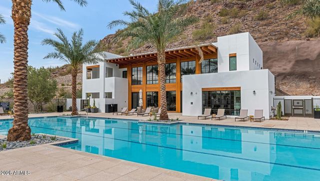 4849 N Camelback Ridge Drive Unit A108, Scottsdale, AZ 85251