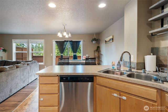 3319 Bali St Ne, Olympia, WA 98516