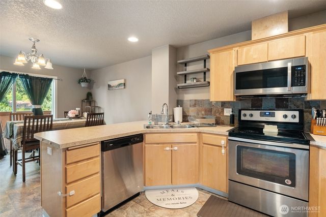 3319 Bali St Ne, Olympia, WA 98516