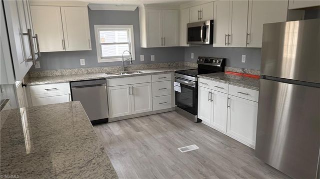 302 La Quinta Drive, Advance, NC 27006