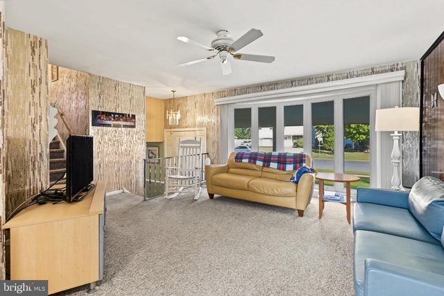 206 E FRANKLIN AVE, Edgewater Park, NJ 08010