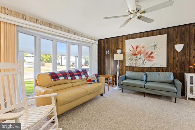 206 E FRANKLIN AVE, Edgewater Park, NJ 08010