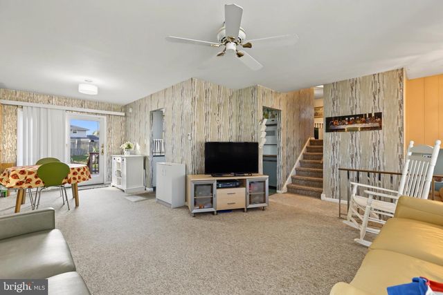 206 E FRANKLIN AVE, Edgewater Park, NJ 08010