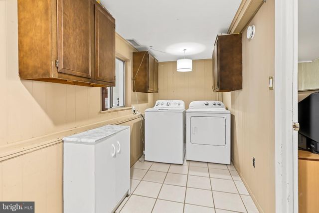 206 E FRANKLIN AVE, Edgewater Park, NJ 08010