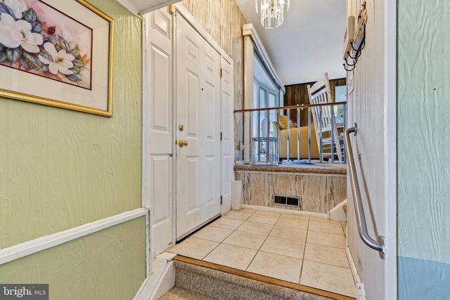 206 E FRANKLIN AVE, Edgewater Park, NJ 08010