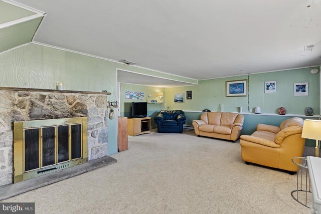 206 E FRANKLIN AVE, Edgewater Park, NJ 08010
