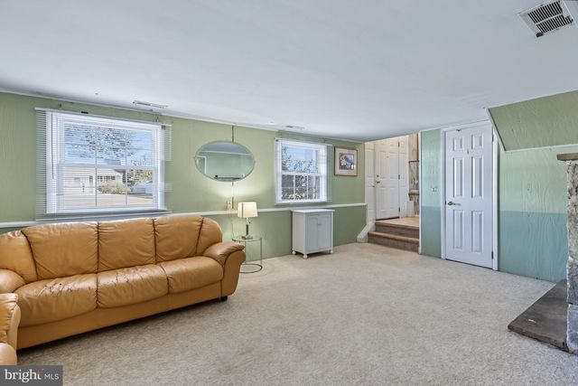 206 E FRANKLIN AVE, Edgewater Park, NJ 08010