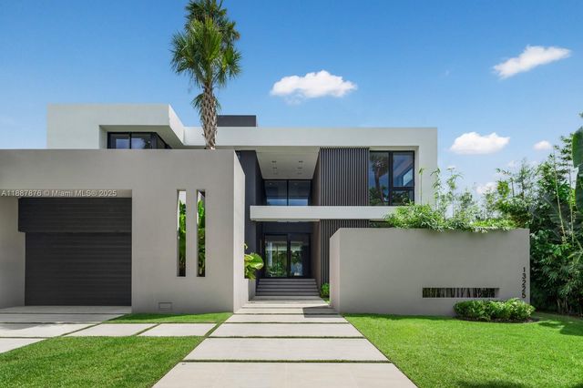 13225 Arch Creek Terr, North Miami, FL 33181