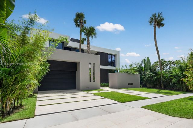 13225 Arch Creek Terr, North Miami, FL 33181