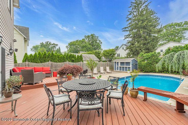 52 Morris Avenue, Manasquan, NJ 08736