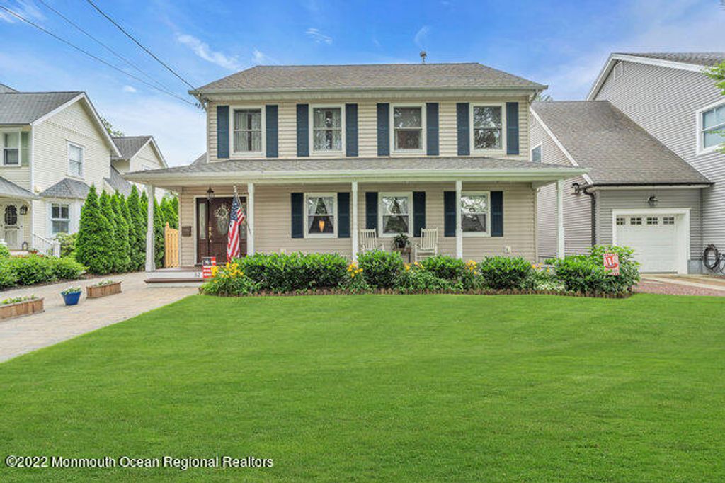 52 Morris Avenue, Manasquan, NJ 08736