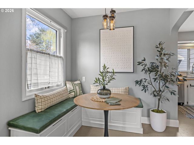 4005 Ne GOING St, Portland, OR 97211