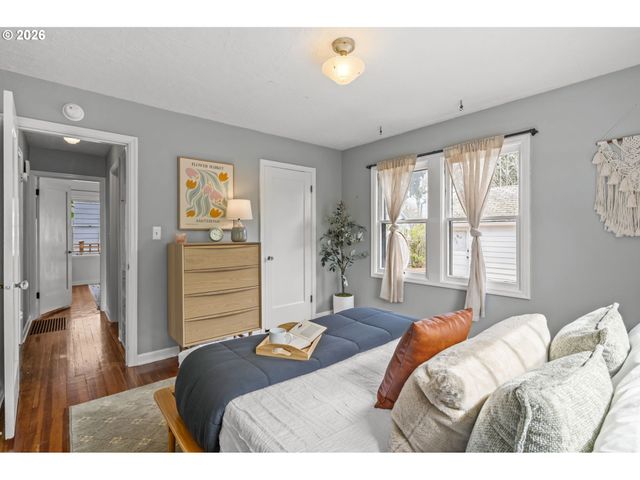 4005 Ne GOING St, Portland, OR 97211