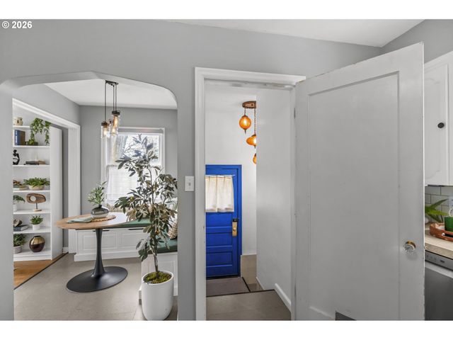 4005 Ne GOING St, Portland, OR 97211