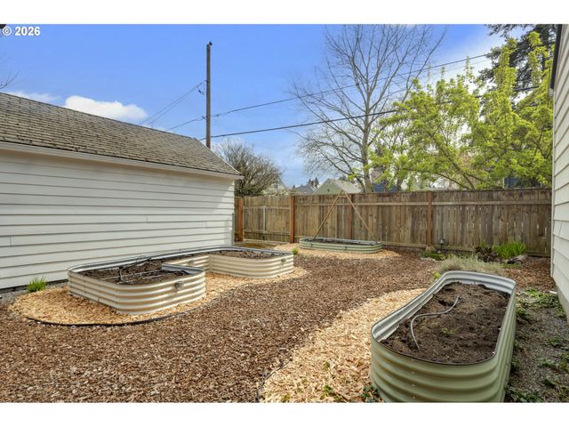 4005 Ne GOING St, Portland, OR 97211