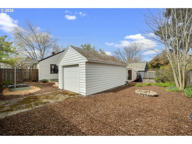 4005 Ne GOING St, Portland, OR 97211