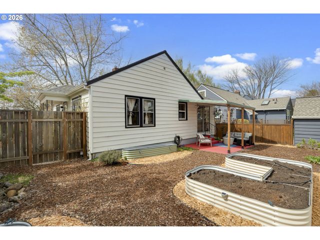 4005 Ne GOING St, Portland, OR 97211