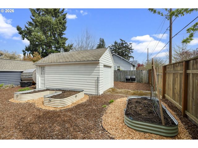 4005 Ne GOING St, Portland, OR 97211