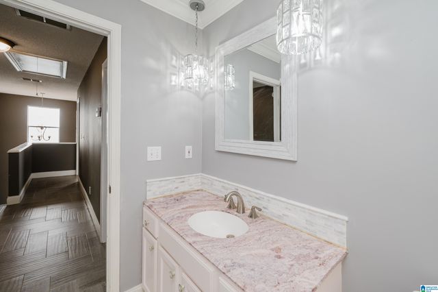100 IVY CIRCLE, Pelham, AL 35124