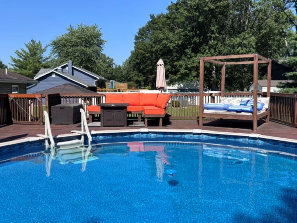 Image 9 of property listing at 520 Cottonwood Drive, Salem, IL 62881