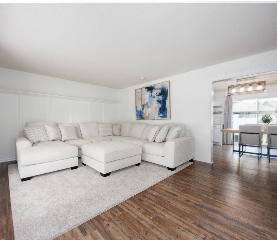 Image 10 of property listing at 520 Cottonwood Drive, Salem, IL 62881