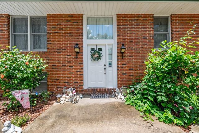 8290 MELROSE ROAD, Melrose, FL 32666