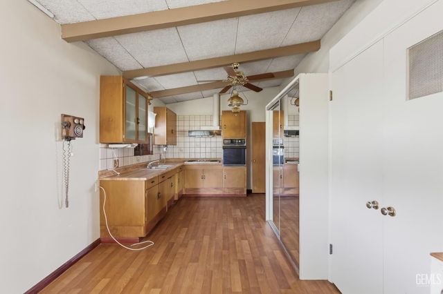 8608 Ponderosa Avenue, Bakersfield, CA 93306