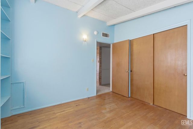 8608 Ponderosa Avenue, Bakersfield, CA 93306