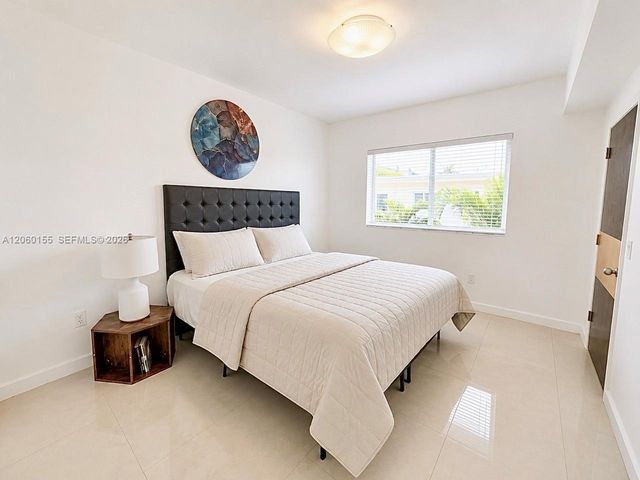 1027 94th St 4, Bay Harbor Islands, FL 33154