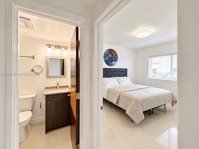 1027 94th St 4, Bay Harbor Islands, FL 33154
