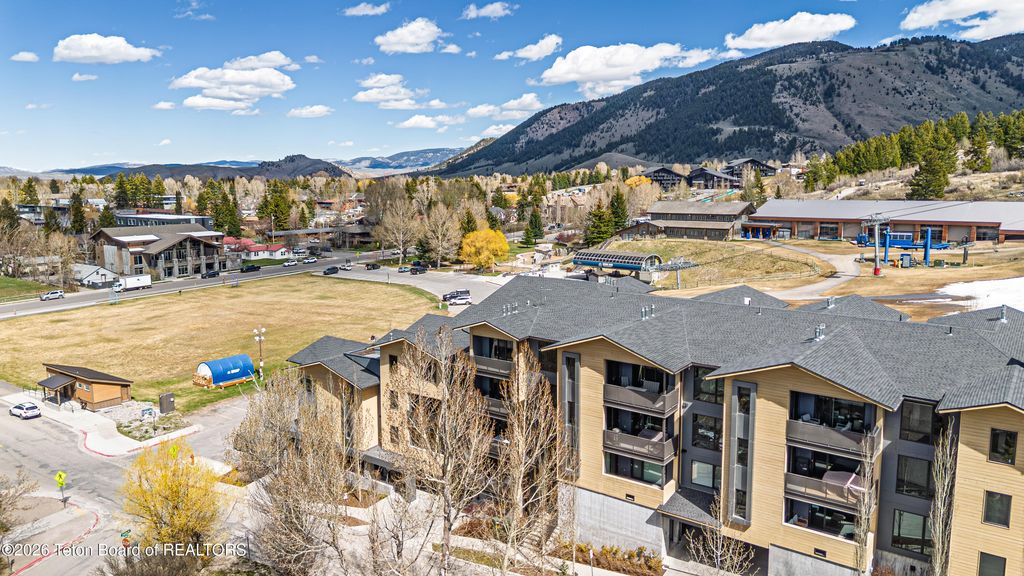 680 S CACHE 501, Jackson, WY 83001 photo 5