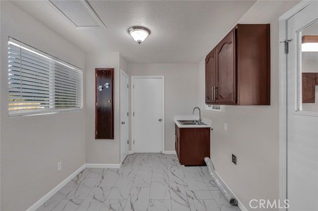 3061 El Capitan, Merced, CA 95340