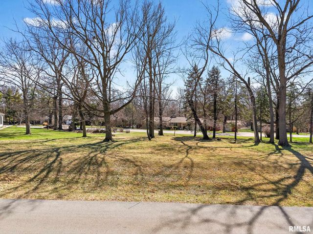 00 STAR RIM Drive, East Peoria, IL 61611