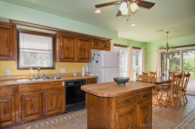 98686 S 4540 Road, Vian, OK 74962