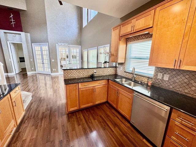 5121 FAIRWAY ONE DRIVE, Valrico, FL 33596
