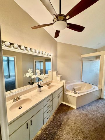 5121 FAIRWAY ONE DRIVE, Valrico, FL 33596
