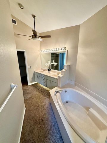 5121 FAIRWAY ONE DRIVE, Valrico, FL 33596