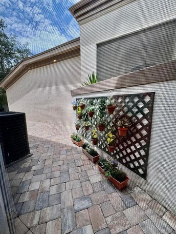 5121 FAIRWAY ONE DRIVE, Valrico, FL 33596
