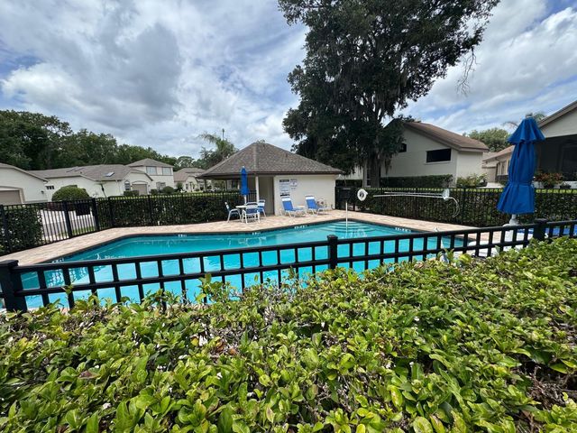 5121 FAIRWAY ONE DRIVE, Valrico, FL 33596