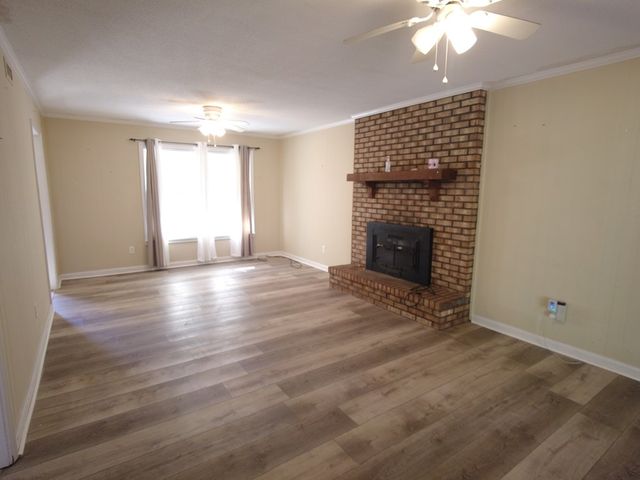 107 Shawnee Ct, Dothan, AL 36303